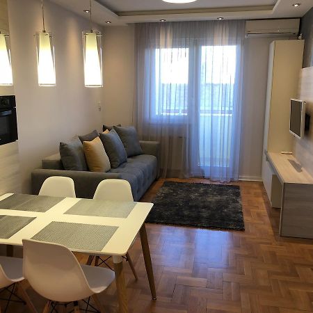 5 Stars Apartment With Free Garage Place Новий Сад Екстер'єр фото